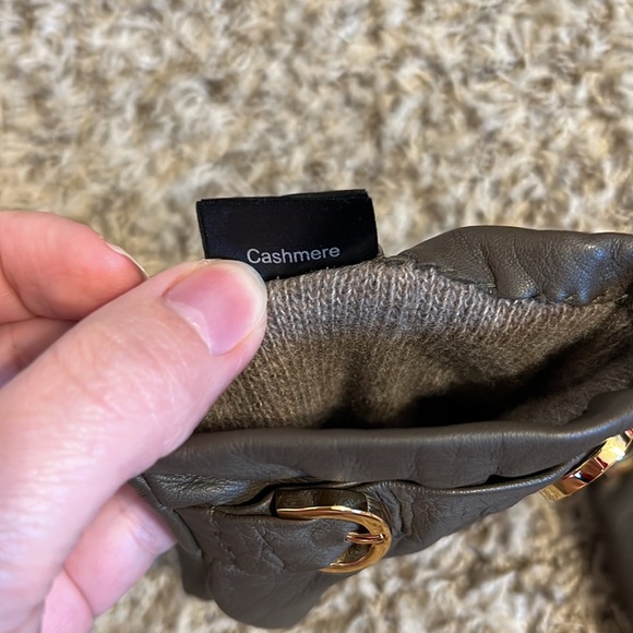 Army Olive Green leather gloves with cashmere and gold buckle - Picture 5 of 6